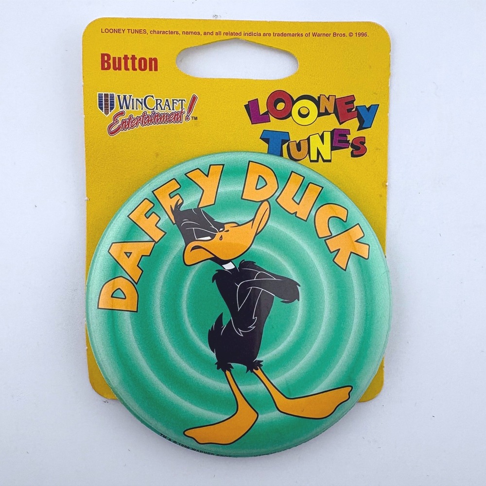 Vintage 1996 Looney Tunes Daffy Duck 3 Inch Button Pin WinCraft New on Card